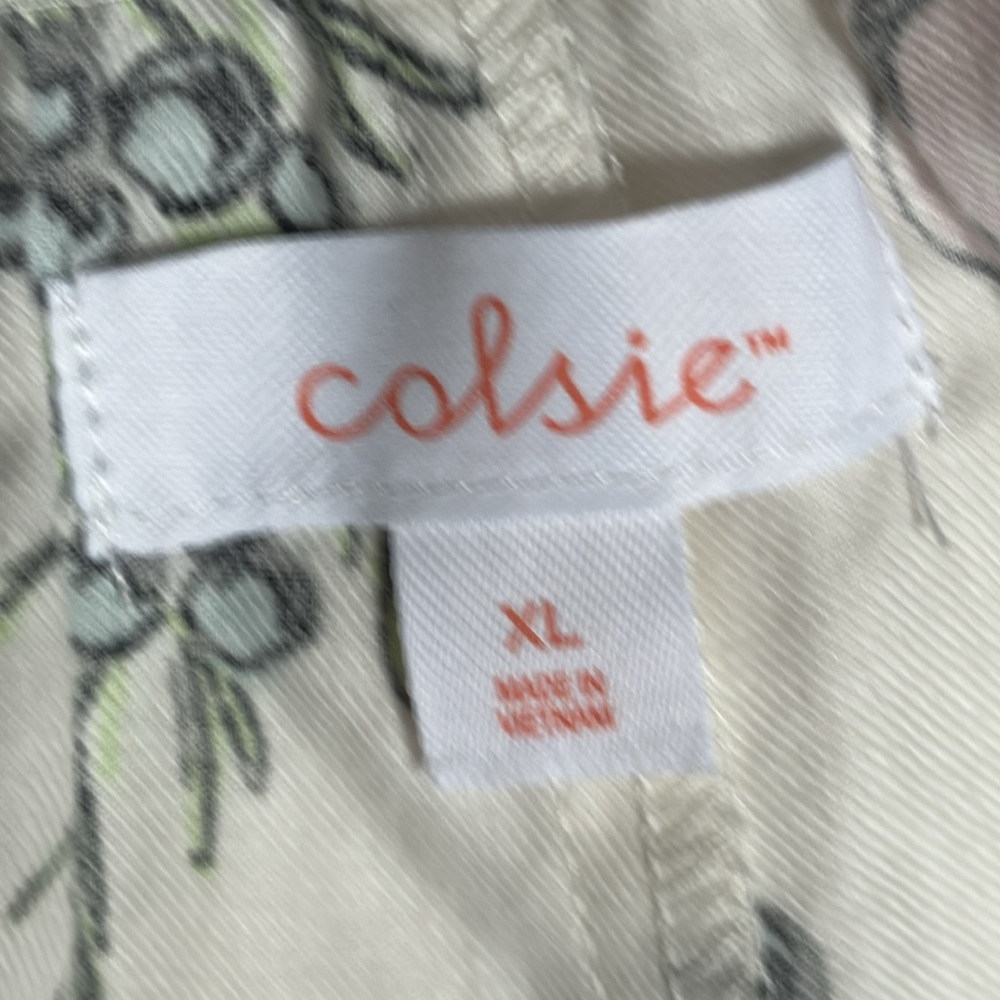 NWT Colsie Holiday Print Pajama Shorts - Picture 3 of 4